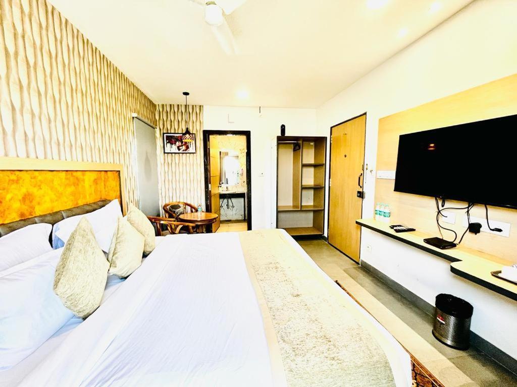 היידראבד Hotel Lake View Airport Zone מראה חיצוני תמונה