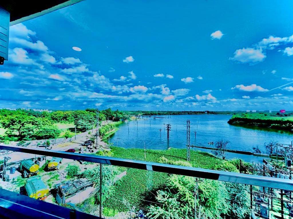 היידראבד Hotel Lake View Airport Zone מראה חיצוני תמונה