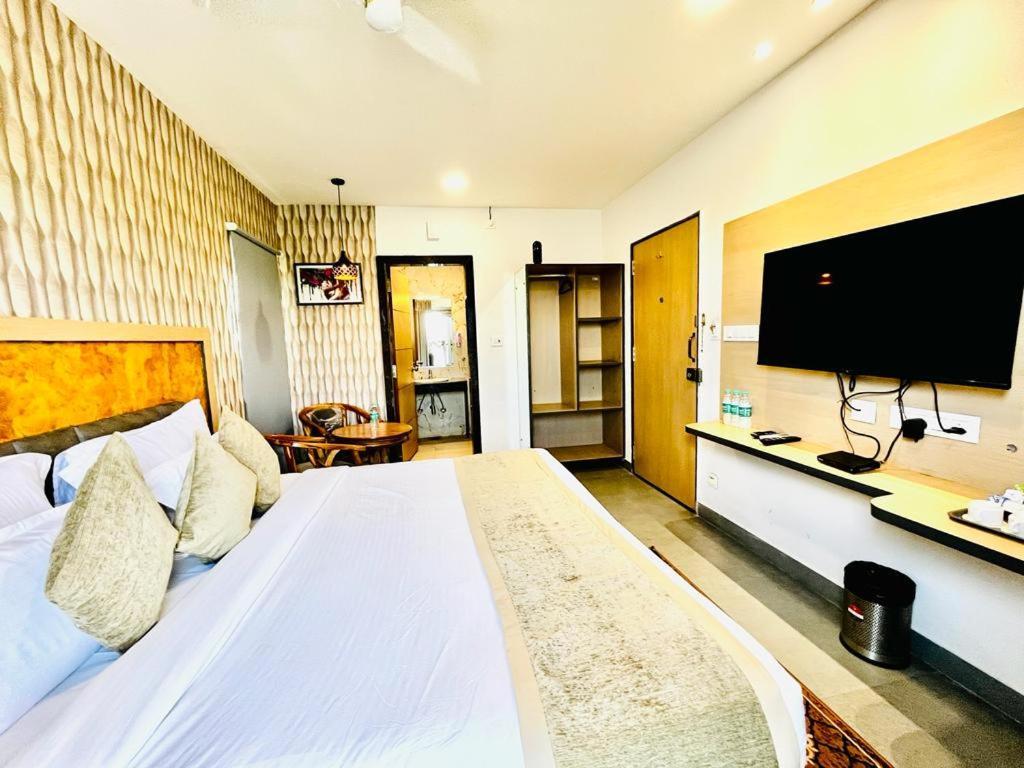 היידראבד Hotel Lake View Airport Zone מראה חיצוני תמונה