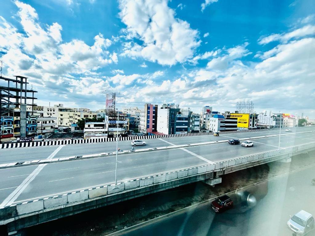 היידראבד Hotel Lake View Airport Zone מראה חיצוני תמונה