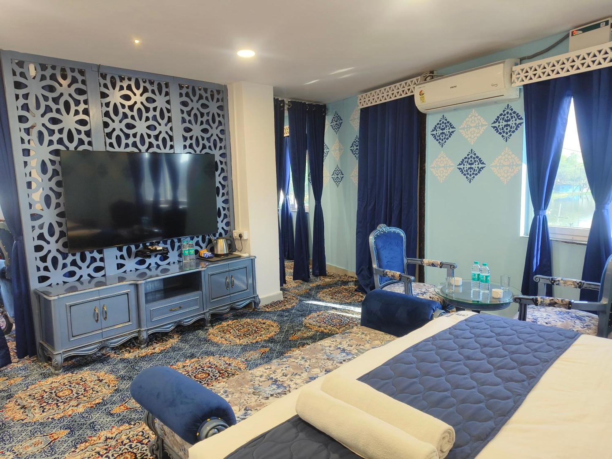 היידראבד Hotel Lake View Airport Zone מראה חיצוני תמונה
